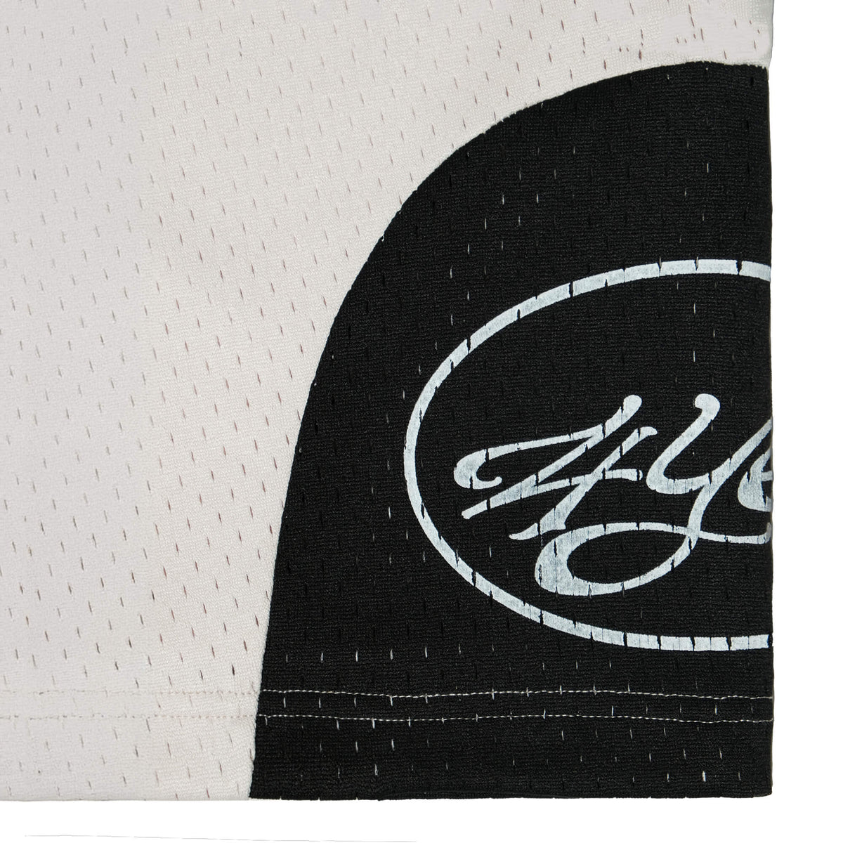 Signature Mesh Short - Cream/Black