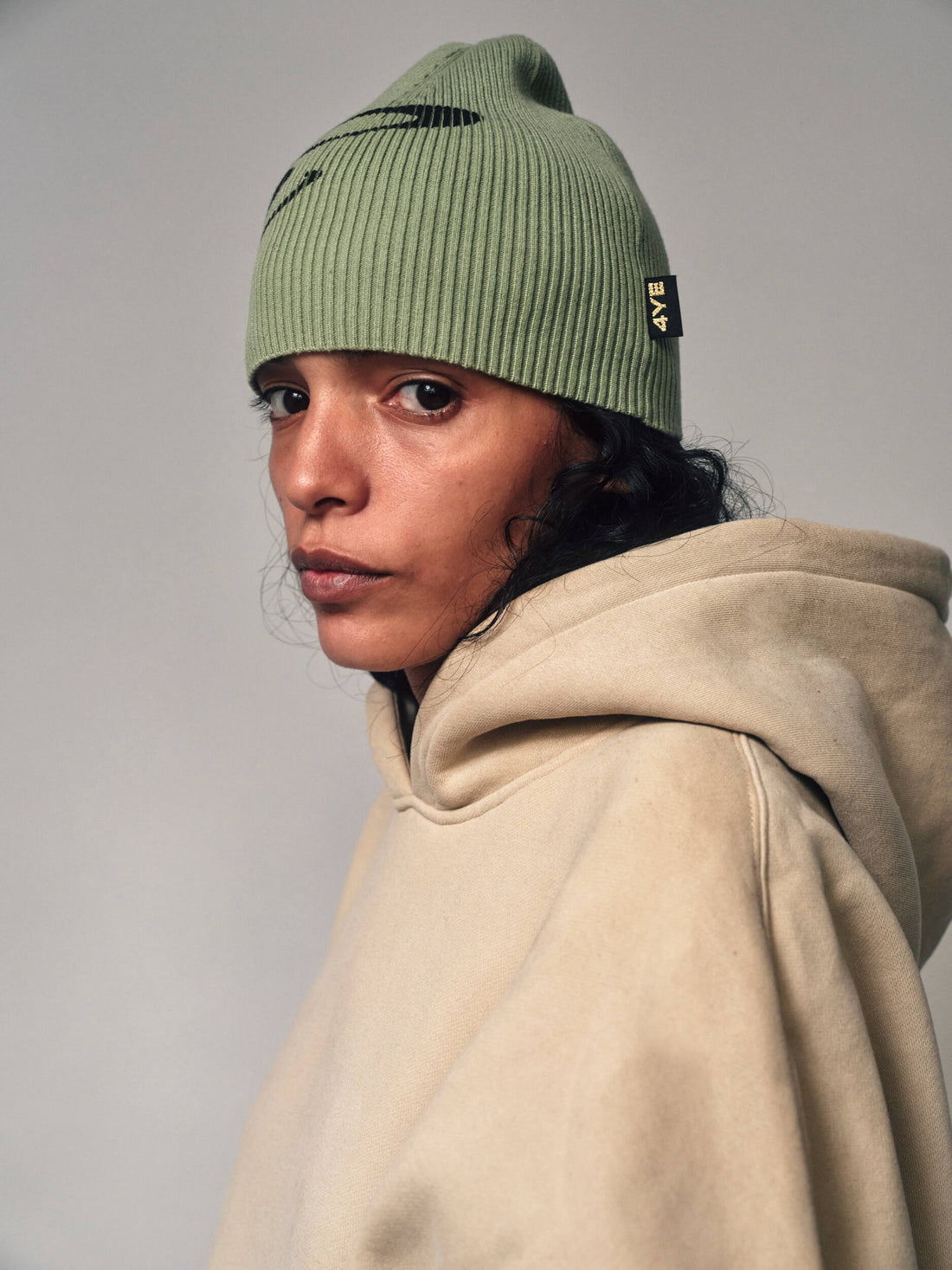 Signature Ribbed Beanie - Green/Black